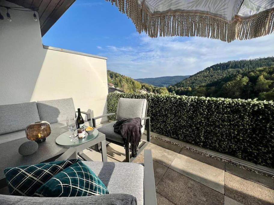 Wohnen Im Schwarzwald Mit Panoramablick Daire Bad Herrenalb Dış mekan fotoğraf